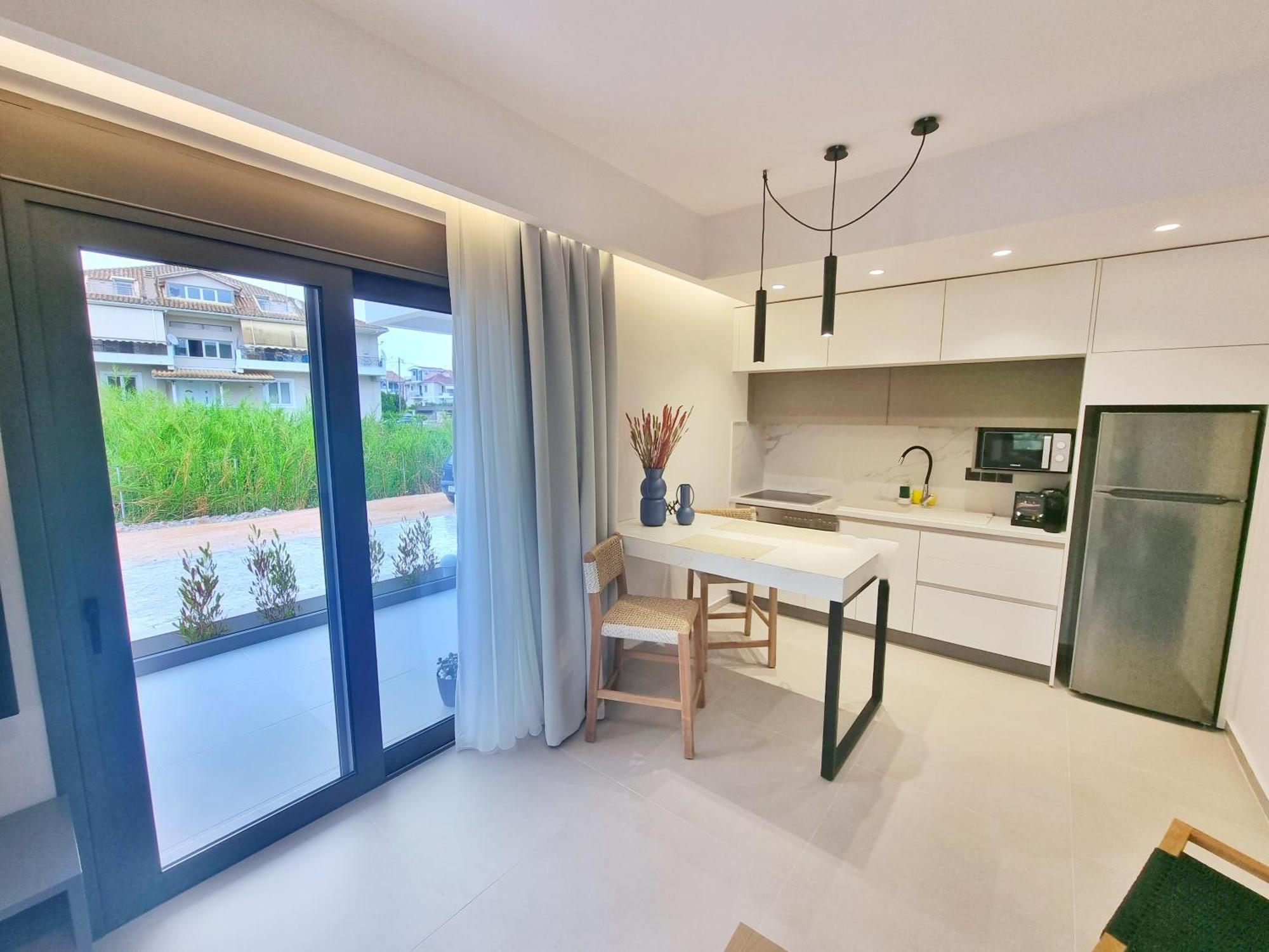 Achillion Suites Lefkada City Exterior photo